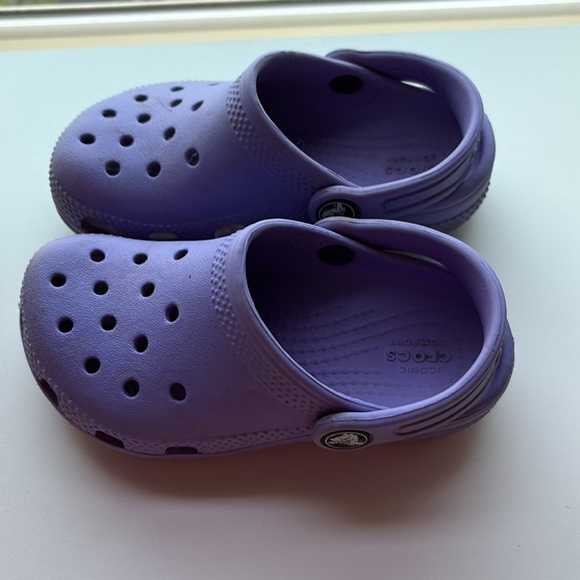 CROCS Purple Clogs Toddler size 9 - Picture 4 of 5